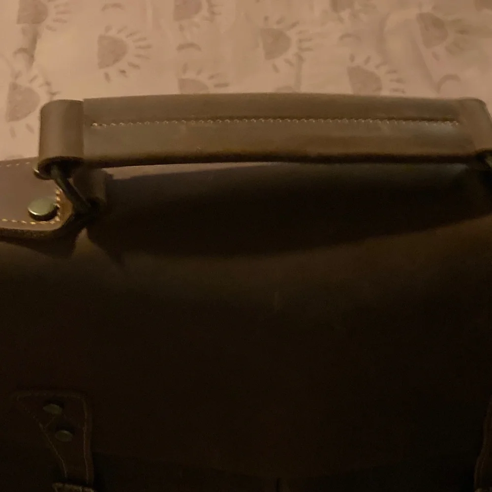 Brown Leather Men's messenger bag/brief case